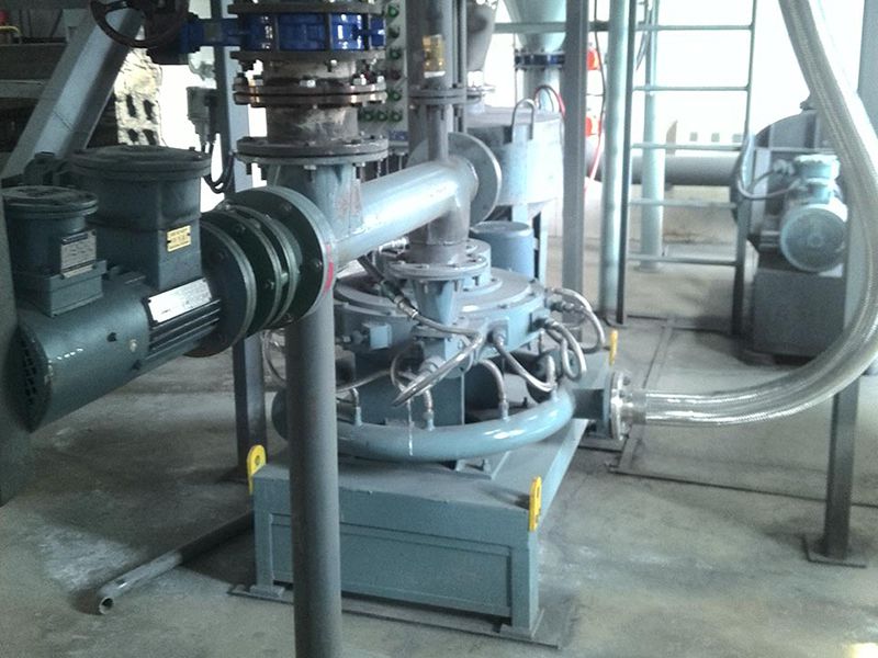 Équipement de Broyage Métallique d'une Entreprise de Nouveaux Matériaux à Jilin